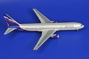 Amazon | ズベズダ 1/144 ボーイング 767-300 プラモデル ZV7005